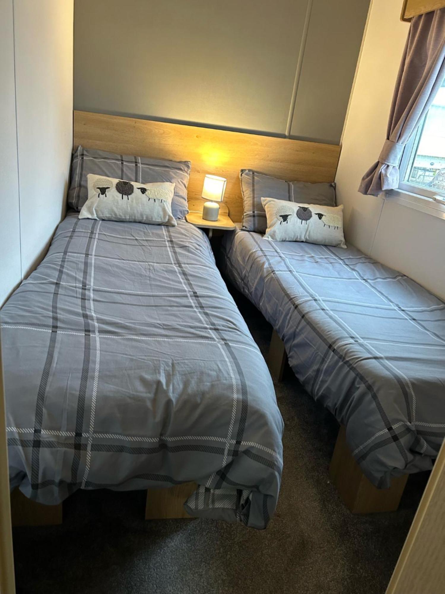 Beautiful 8 Birth Holiday Home - Tattershall Lakes ภายนอก รูปภาพ
